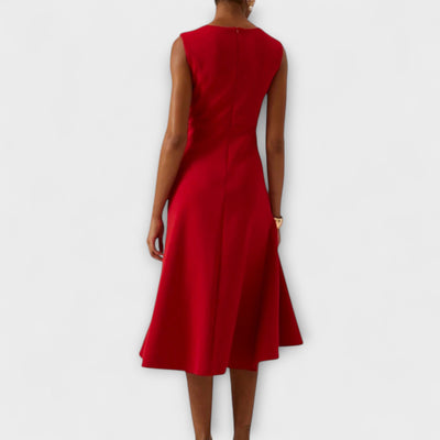 Savnmote™ | Asymmetrisk drapert midi-kjole