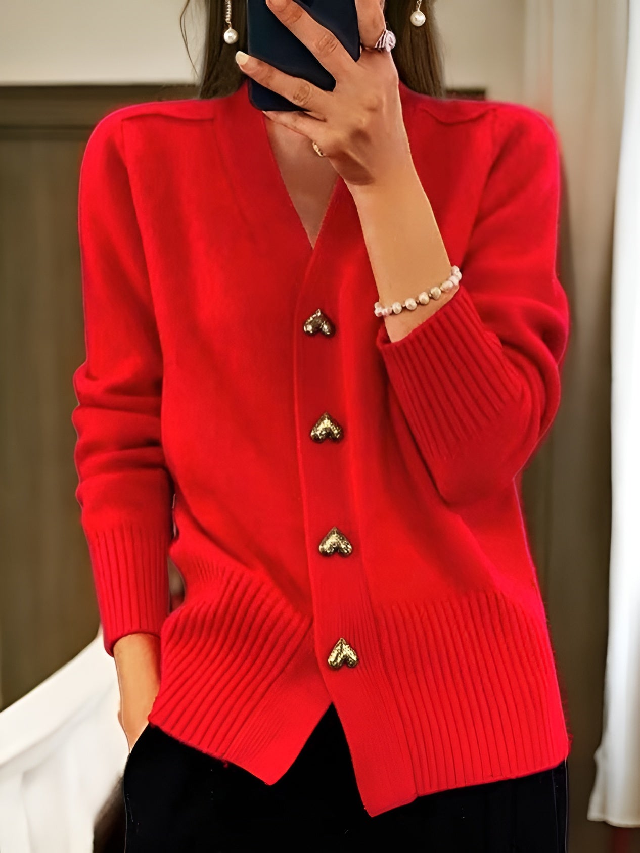 Savnmote™ | Cardigan med Hjerteknapper